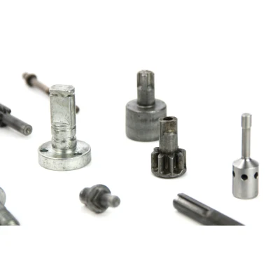 Elementi di fissaggio personalizzati per ricambi auto non standard, connettori per lavorazione su tornio CNC
